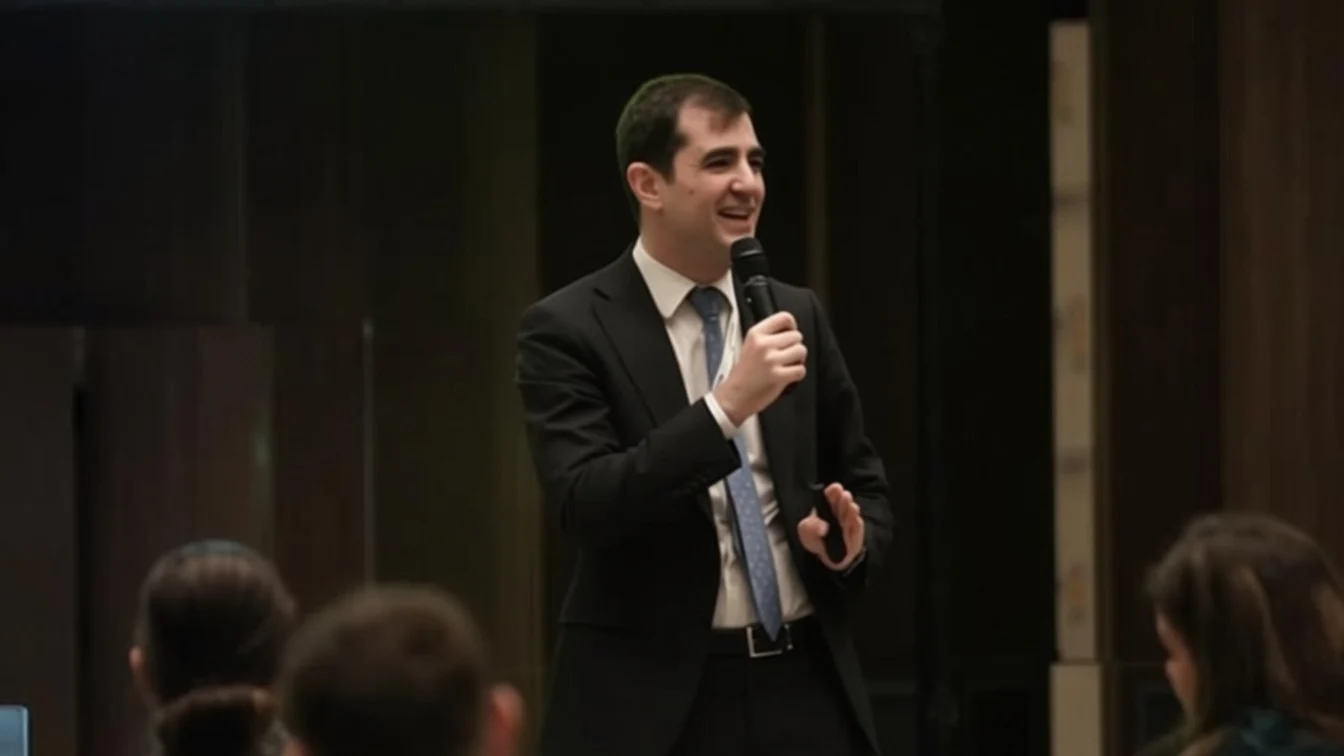 Guvernul Bolojan, acuzat de naționalizări. Năsui – liberalismul e la nivel Călin Georgescu