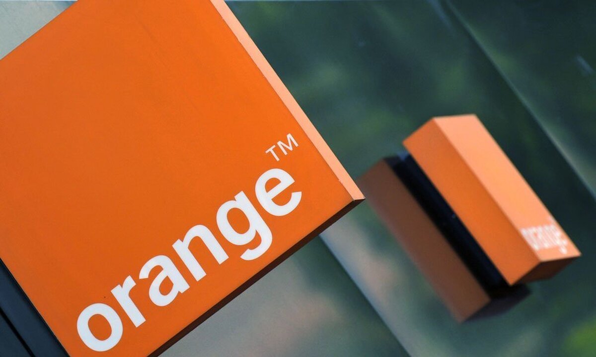Orange testează conectivitatea prin satelit pentru 9,1 milioane de clienți din România