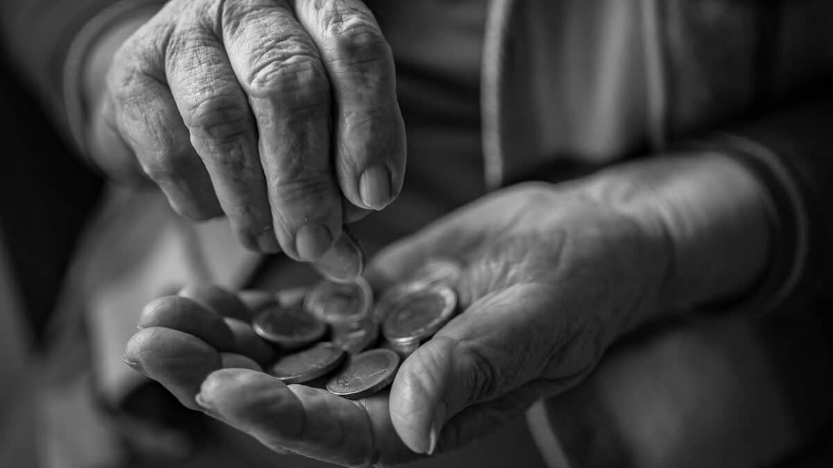 Pensia medie în România a coborât la 2.780 lei pe lună