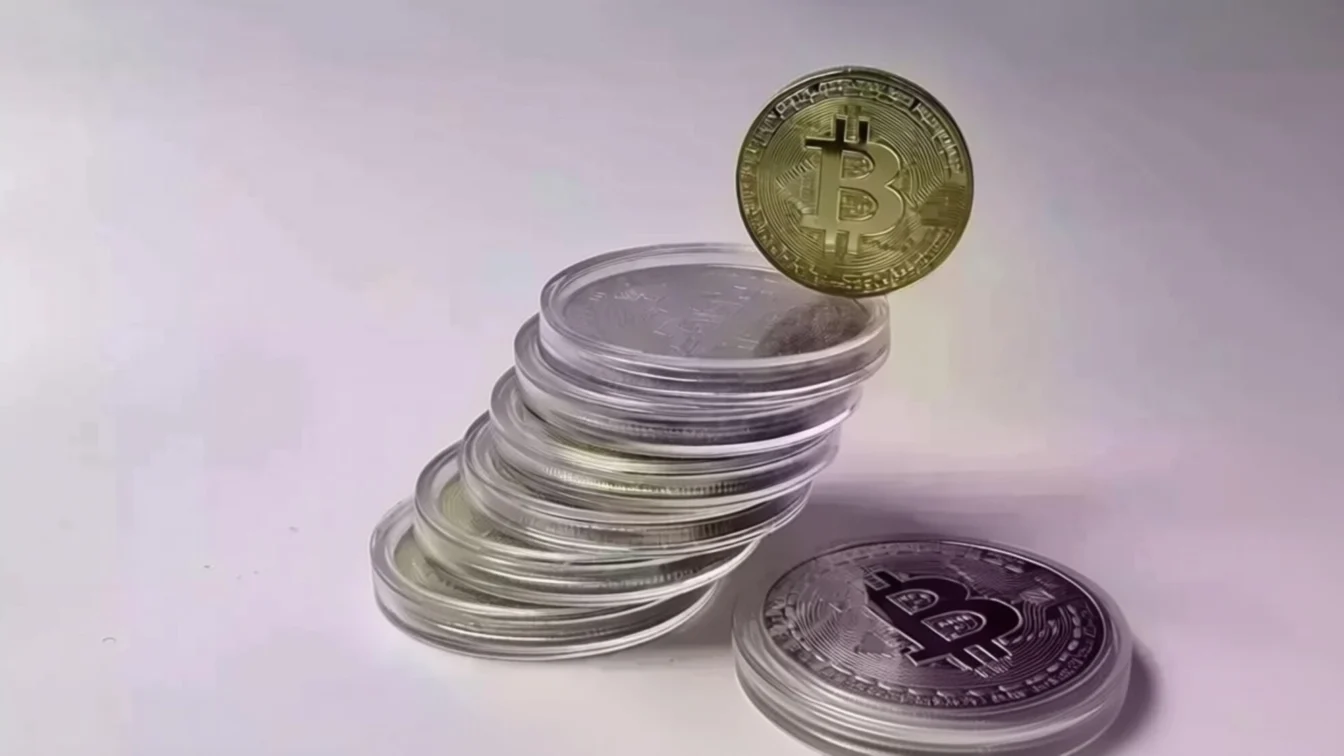 Bitcoin urcă la 71.080 de dolari dar rămâne sub maximul de săptămâna trecută