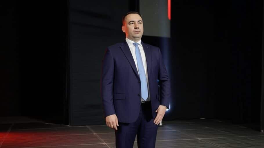 Guvernul pregătește 5 scenarii pentru a opri prețul carburanților la 10 lei