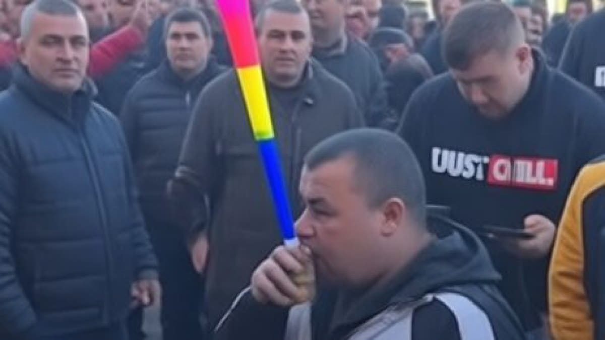 Proteste la CEO: 1.500 de angajați riscă să fie dați afară, 50 de mineri în greva foamei