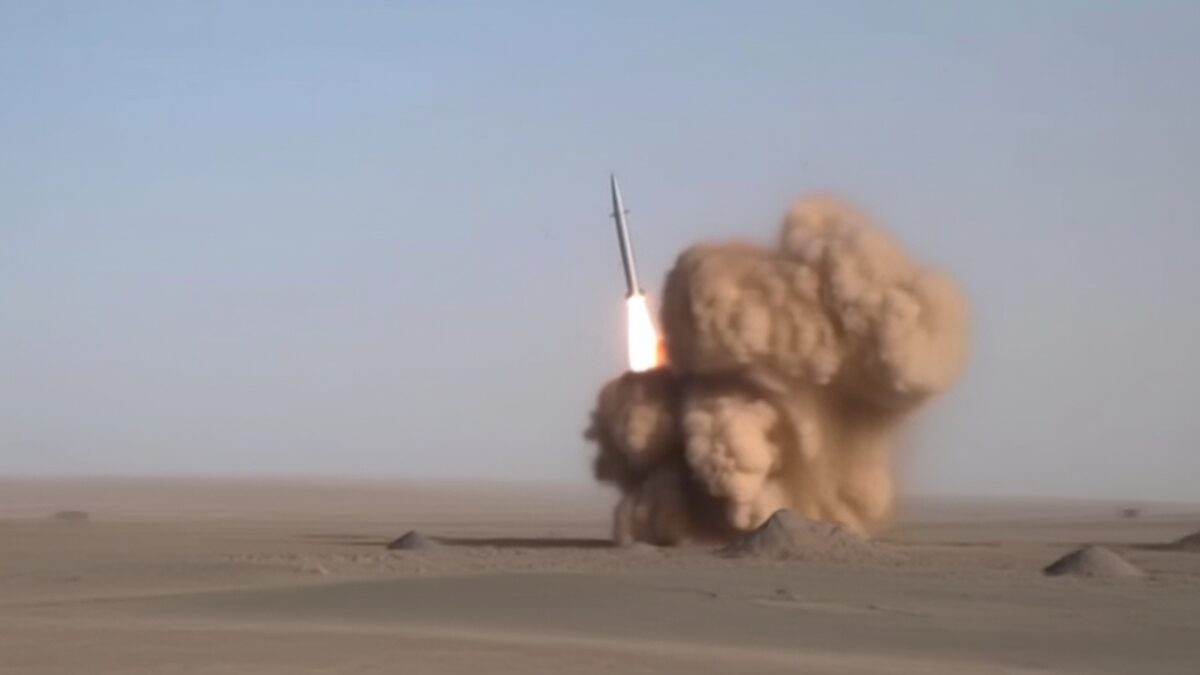 Escaladare în Orient: Iranul a lansat 121 drone, Trump promite lovituri puternice