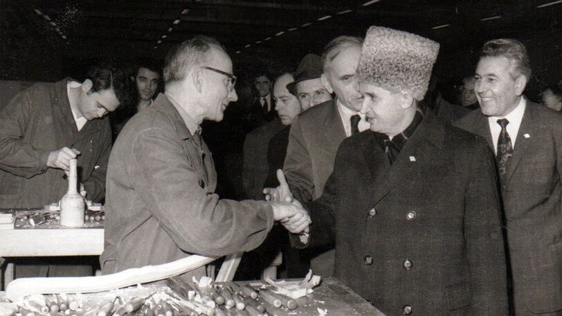 Ipocrizia regimului Ceaușescu: A construit socialismul cu 6 miliarde de dolari de la FMI