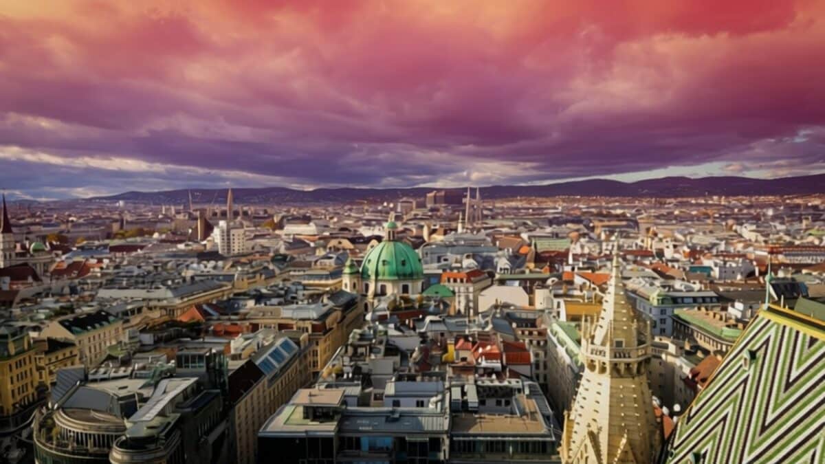 Viena, hub-ul spionajului rus – sute de antene interceptează semnale NATO