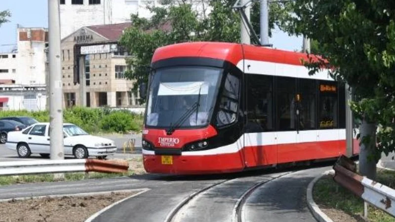 Transportul public din Arad crește cu 15% pe fondul scumpirii carburanților