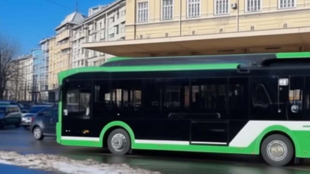 Revine tramvaiul 5 și modifică 3 trasee STB. 22 de tramvaie vor circula la 5 minute