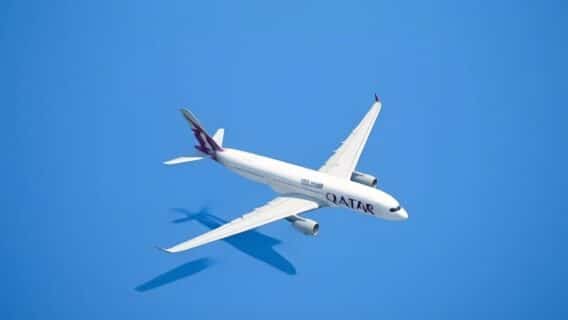 Qatar redeschide parțial spațiul aerian. Zboruri limitate după atacul SUA-Israel asupra Iranului