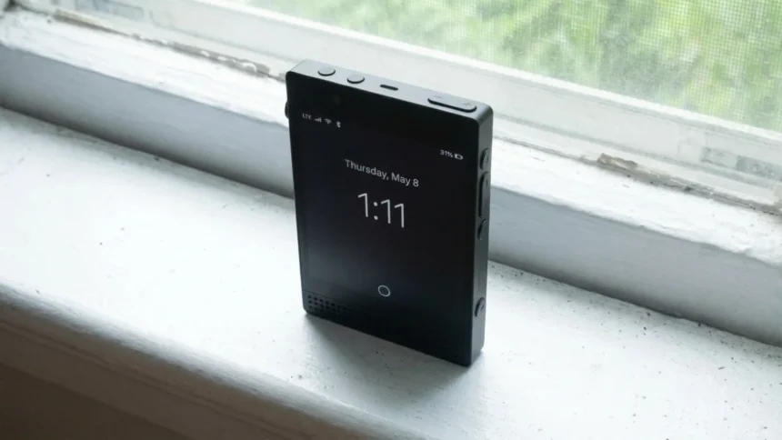 Light Phone III