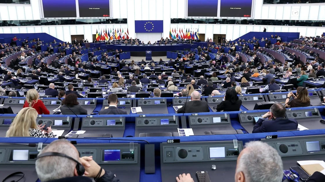 Naveta de 114 mil. euro la Strasbourg, pusa pe pauza din cauza crizei energetice