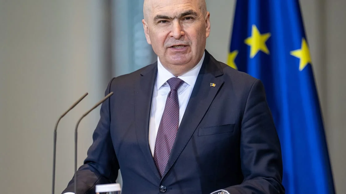PSD aruncă în aer Guvernul Bolojan pe fondul unui deficit de 9% din PIB