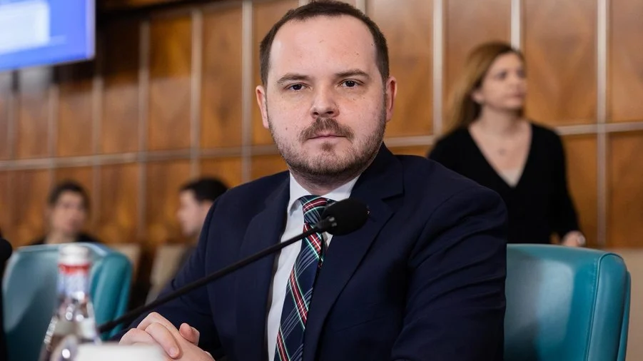 Anuntul care arunca in aer Guvernul. Un ministru isi da demisia si acuza situatia politica