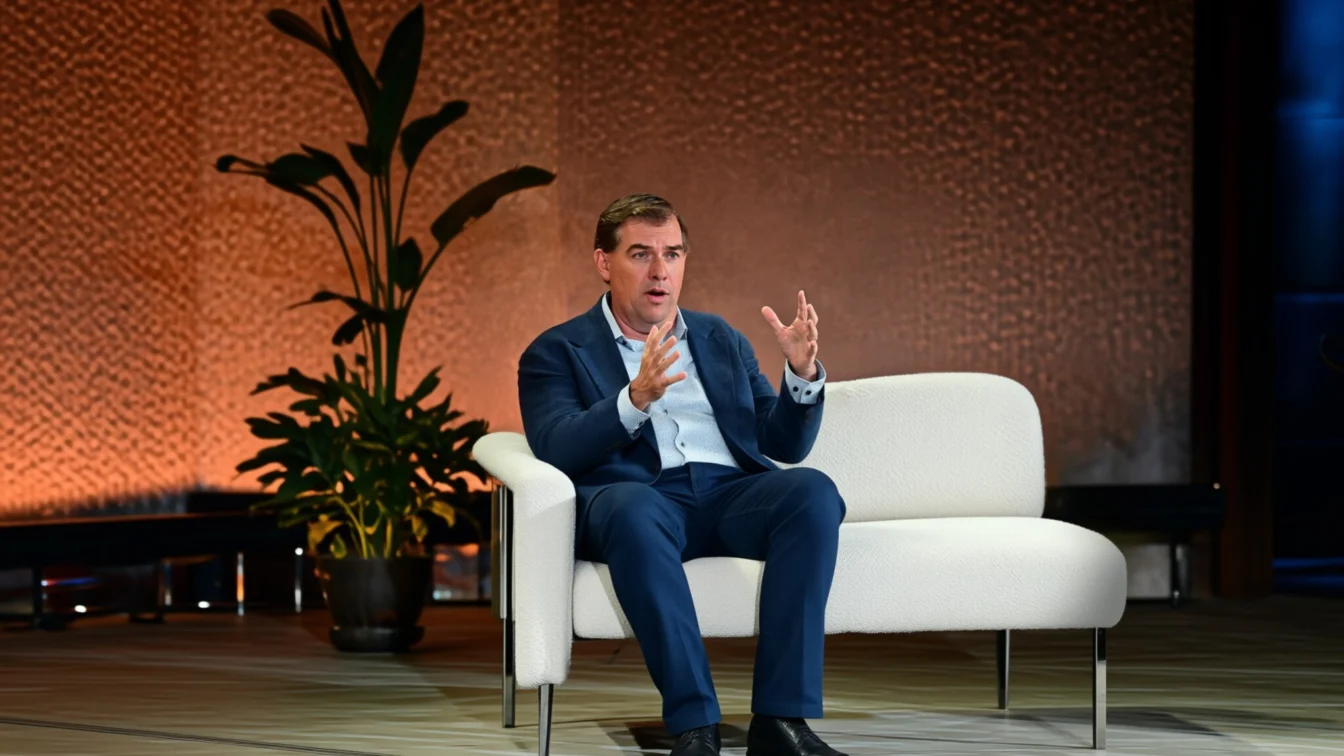 AWS justifică investiția de 50 mld. dolari în OpenAI, rivalul partenerului Anthropic