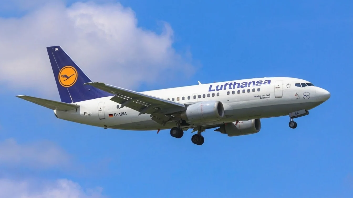 Lufthansa anuleaza 20.000 de zboruri. Ce se intampla cu vacantele romanilor in vara