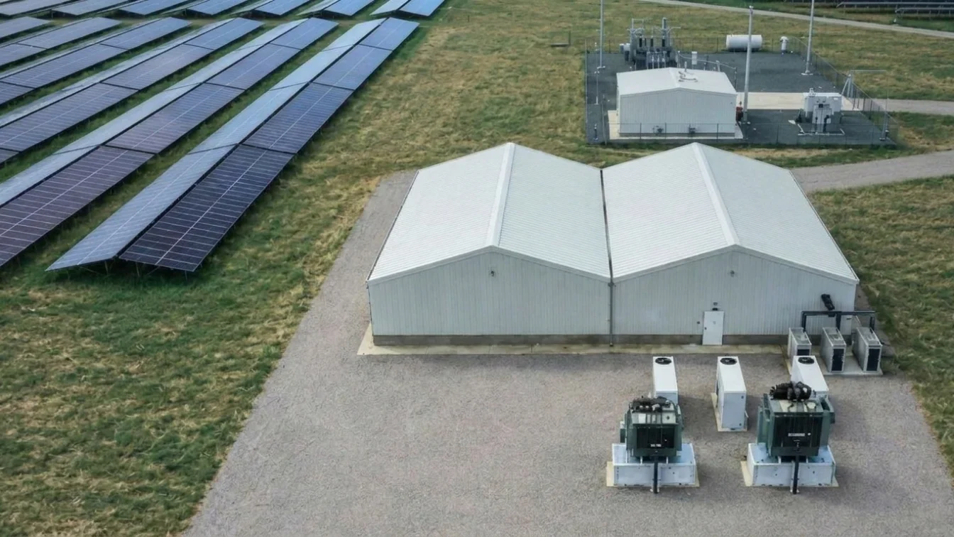 Peste 110 MW intră în sistemul energetic. Ce impact au noile centrale