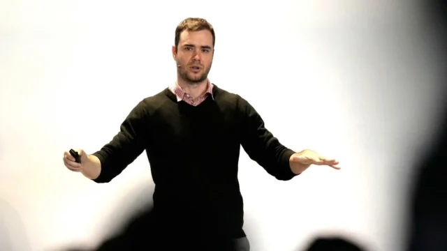 Andrej Karpathy s-a alăturat Anthropic. Decizia optimizează costurile dezvoltării modelelor AI.