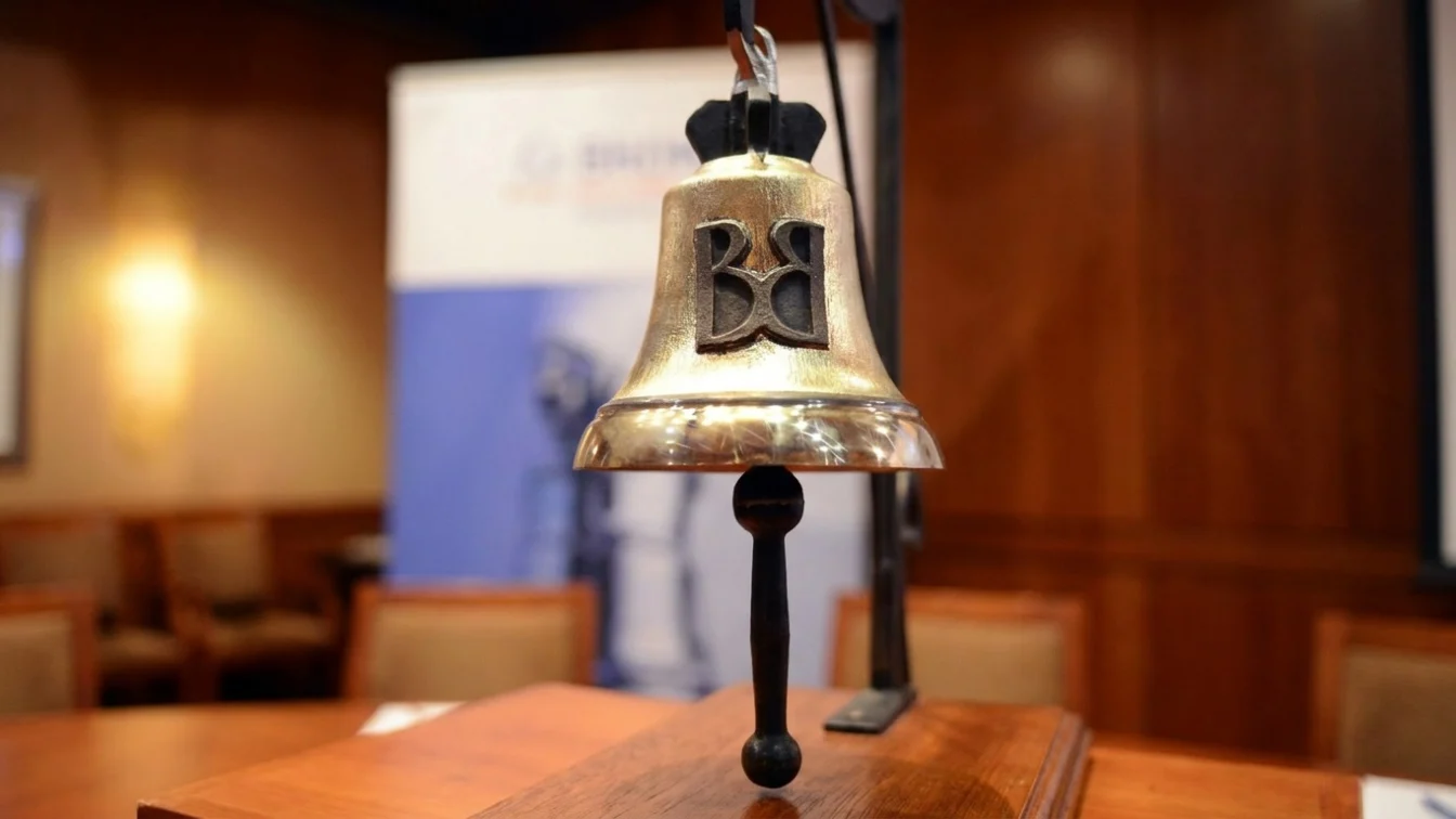 Vestea zilei pentru investitorii romani. Ce se intampla cu indicele BET