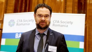 Previziunile de creștere economică a României scad la 0,4%. Riscul de recesiune crește.