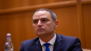 Anunțul oficial pentru românii din diaspora. Cum poți lua 200.000 de euro de la stat