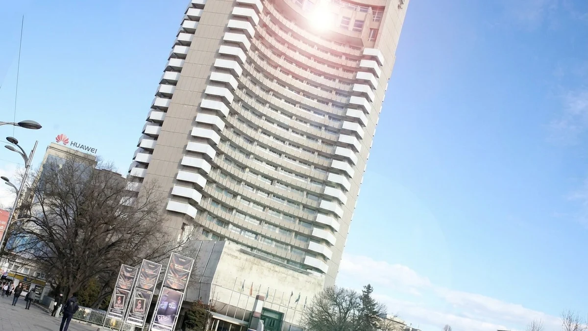 Actiunile Grand Hotel Bucharest scad cu 27% la bursa. Profitul bugetat coboara la 4,18 milioane lei