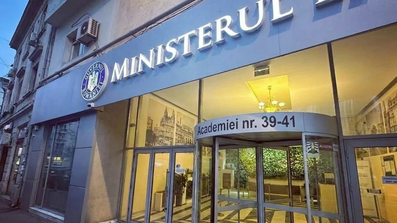 Bolojan deblocheaza 60 milioane euro din PNRR la Energie si leaga sporurile de performanta
