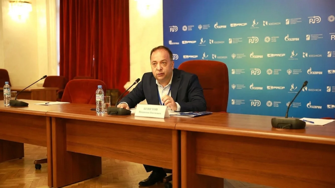 Cursul valutar, sub presiune. Avertismentul lui Adrian Negrescu: Există riscul ca, în următoarele săptămâni, cursul să ajungă la 6 lei