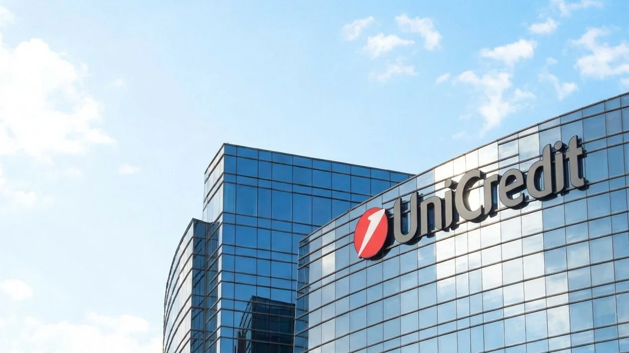 Decizia care schimba totul pe piata bancara. UniCredit accepta o gaura de 3 miliarde de euro