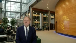 Exporturile auto europene evită tarifele. Acordul Turnberry validează presiunile americane.