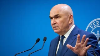 Trei companii de stat controlează 60% din producția de energie a României. Premierul interimar acuză nereguli financiare.