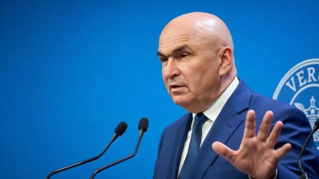 Trei companii de stat controlează 60% din producția de energie a României. Premierul interimar acuză nereguli financiare.