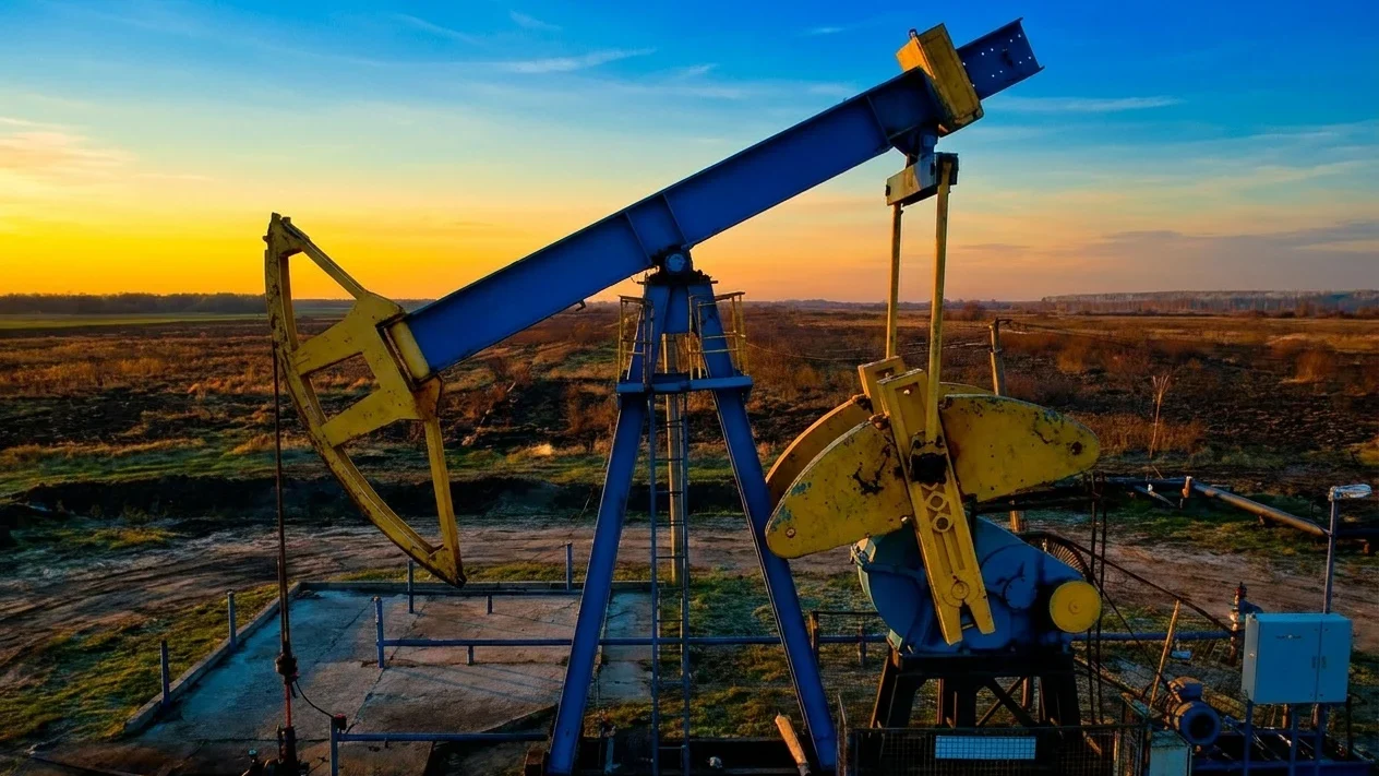 Exporturile de petrol scad la 10 milioane de barili. Ce decizie de urgenta ia Irakul pe piață energiei