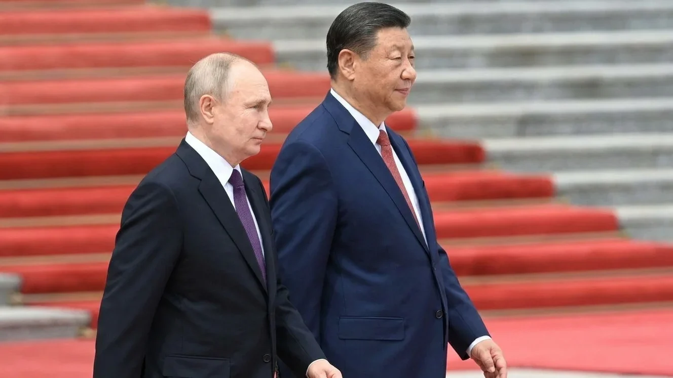 China impune noi reguli comerciale. Rusia acceptă dependența economică.