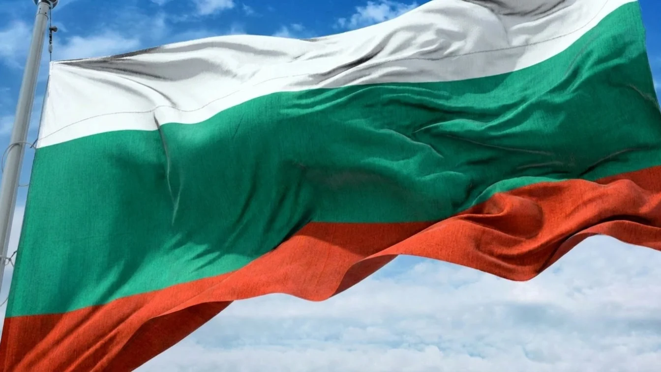 Bulgaria trage un semnal de alarmă pentru București după căderea Guvernului. Criza politică poate afecta economia și ratingul de țară