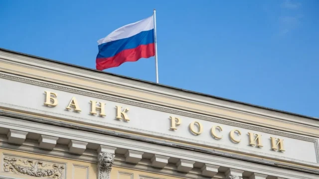 Rata activelor neperformante din Rusia a depășit 10%, prag critic FMI. Sistemul bancar se destabilizează.