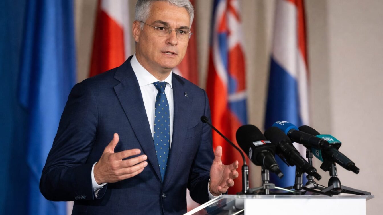 România a absorbit 10 miliarde de euro în 12 luni, un record istoric