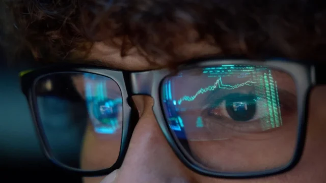 Druckenmiller lichidează 94% din acțiunile Amazon. Achiziție masivă în Intel.