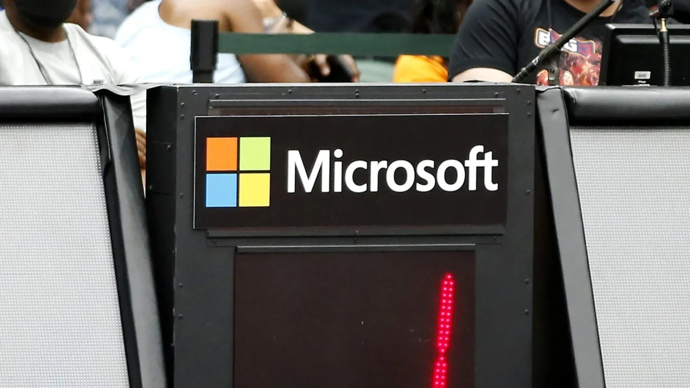 Atac cibernetic la Microsoft. Peste 70 de proiecte IT au fost blocate.