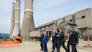 Investiția de 1,2 miliarde euro la Mintia depășește 83% execuție. Premierul a inspectat șantierul.