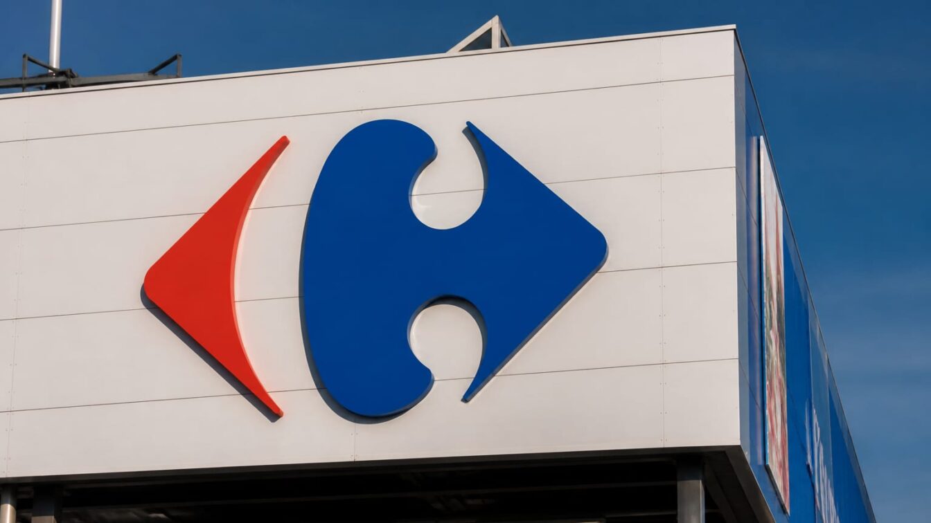 823 milioane de euro pentru Carrefour România, pe fondul unui an de 13,1 miliarde de lei la Dedeman