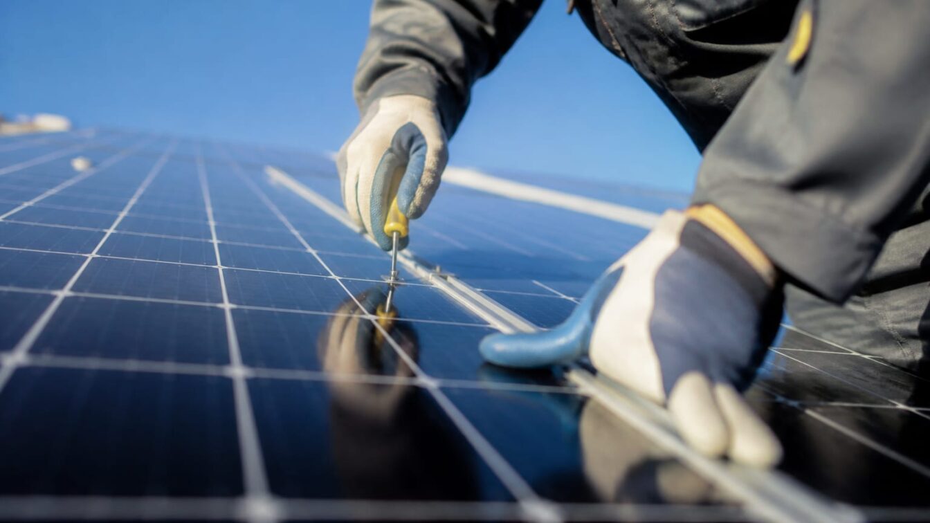 24 de milioane de lei pentru 8,9 MW la Hațeg. Hidroelectrica accelerează alocarea de capital către fotovoltaic