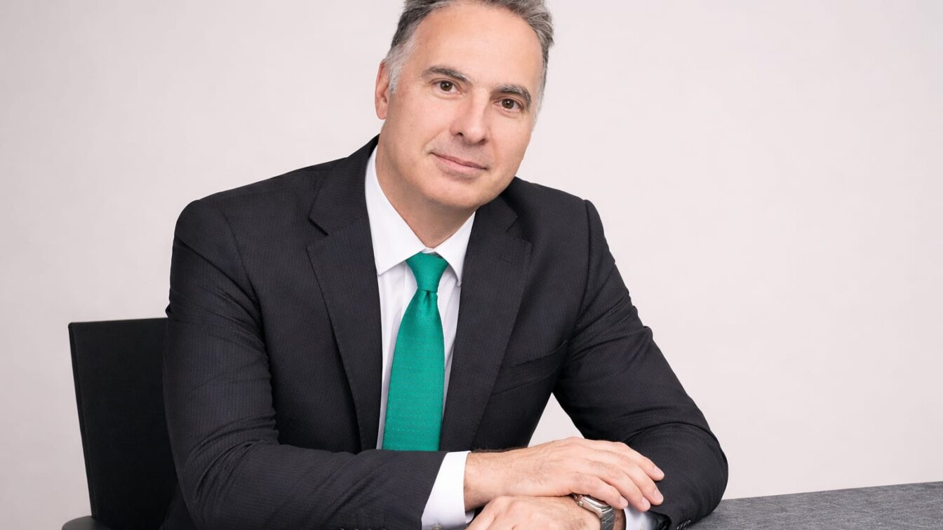 1 miliard de euro pentru 850 MW în România. Helleniq Energy urcă piața locală pe locul doi după Grecia