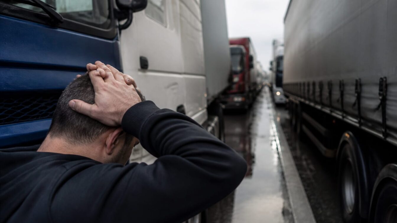 Două ore de blocaj la vamă pot părea limitate. De ce se uită mediul de afaceri la riscul unei greve generale