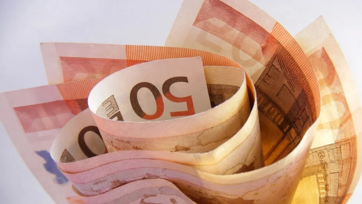 România, la 61% absorbție din PNRR. Două miliarde de euro, validate la Bruxelles.