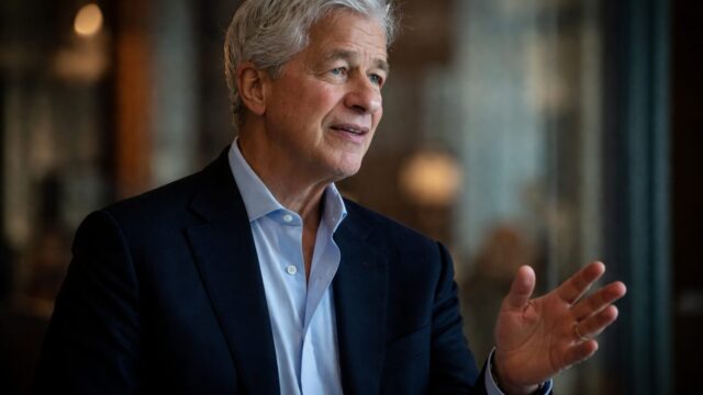 S&P 500 plus 80% în cinci ani, deși riscurile cresc, spune Jamie Dimon. Cum pot fi afectate marjele și randamentele