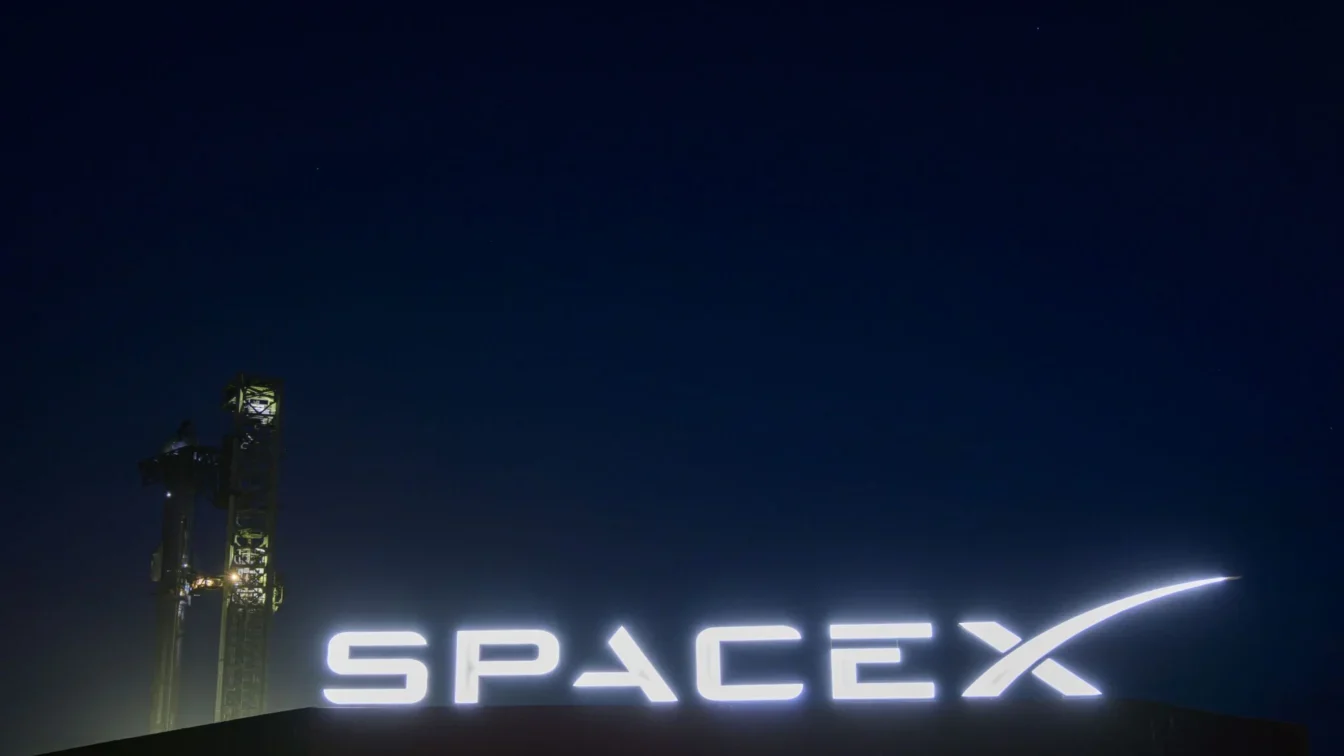 SpaceX depășește 250 de miliarde de dolari în cereri de listare. Cea mai mare IPO din istorie.