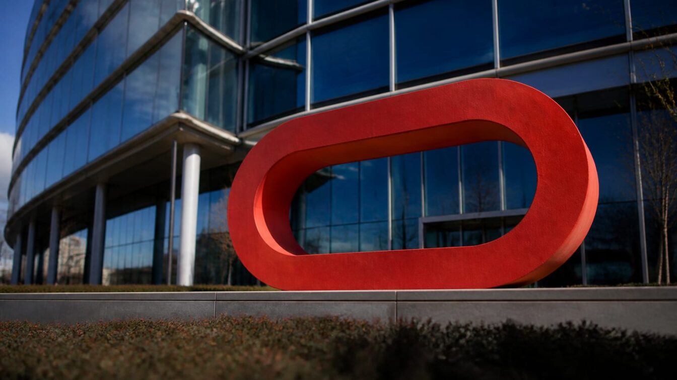Oracle România concediază circa 520 de angajați prin „garden leave”.