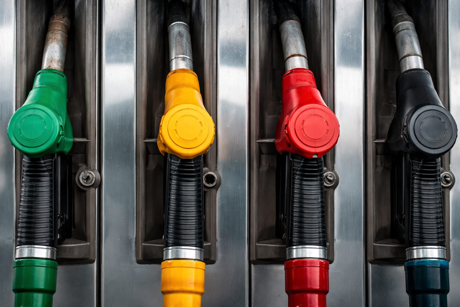 PSD cere prelungirea plafonării la carburanți cu trei luni. PSD cere prelungirea plafonării la carburanți cu trei luni.