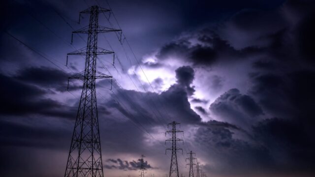 1.038,25 euro/MWh în Belgia pe piața spot. Ce spune vârful despre riscul de marjă din energie