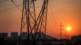 1.015 euro/MWh la București, cel mai mare preț istoric pe PZU. Seara devine intervalul critic pentru costuri