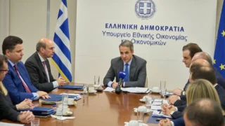 Grecia rambursează anticipat 6,95 miliarde de euro din împrumuturile de salvare. Mecanismul European de Stabilitate a aprobat operațiunea.